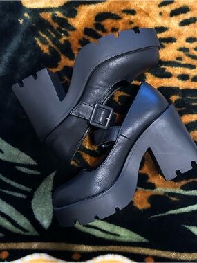 Madden Girl- Black Platform Mary Jane Heels